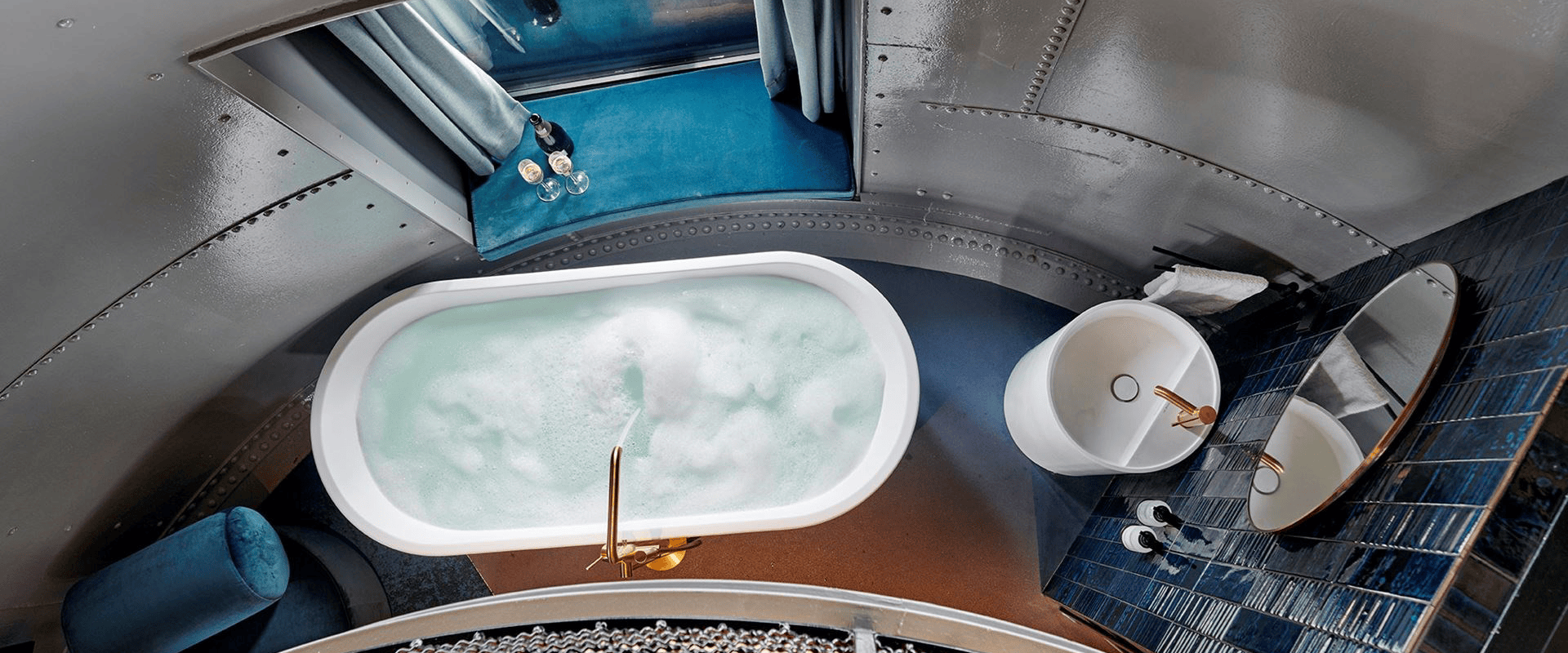 Badewanne im Turmzimmer des Wasserturms